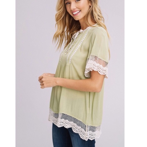 Listicle babydoll lace top - Picture 2 of 8